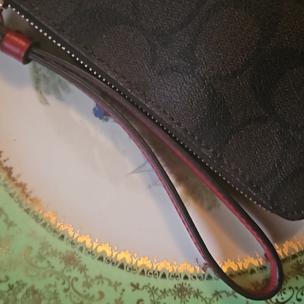 NWT Coach Corner Zip Wristlet IM/Brown 1941 Red - Picture 8 of 15